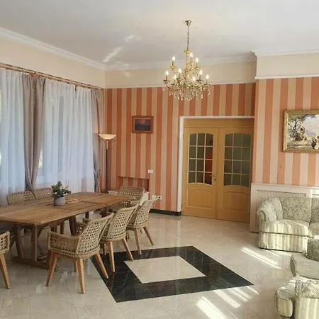 Casa De Vacanta Cu Toate Facilitatile Feriehus *